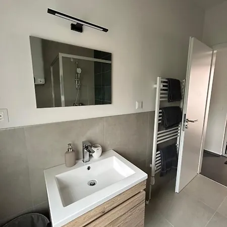 8638 A/2 Apartment